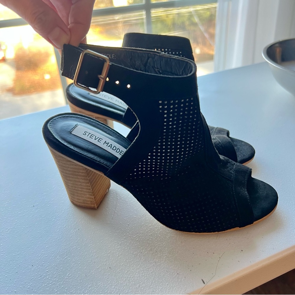 Steve Madden Block Heel - Open Toe - Picture 3 of 5